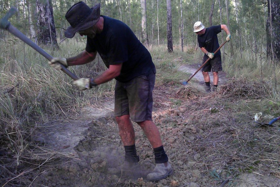 Happy Digging 06.jpg